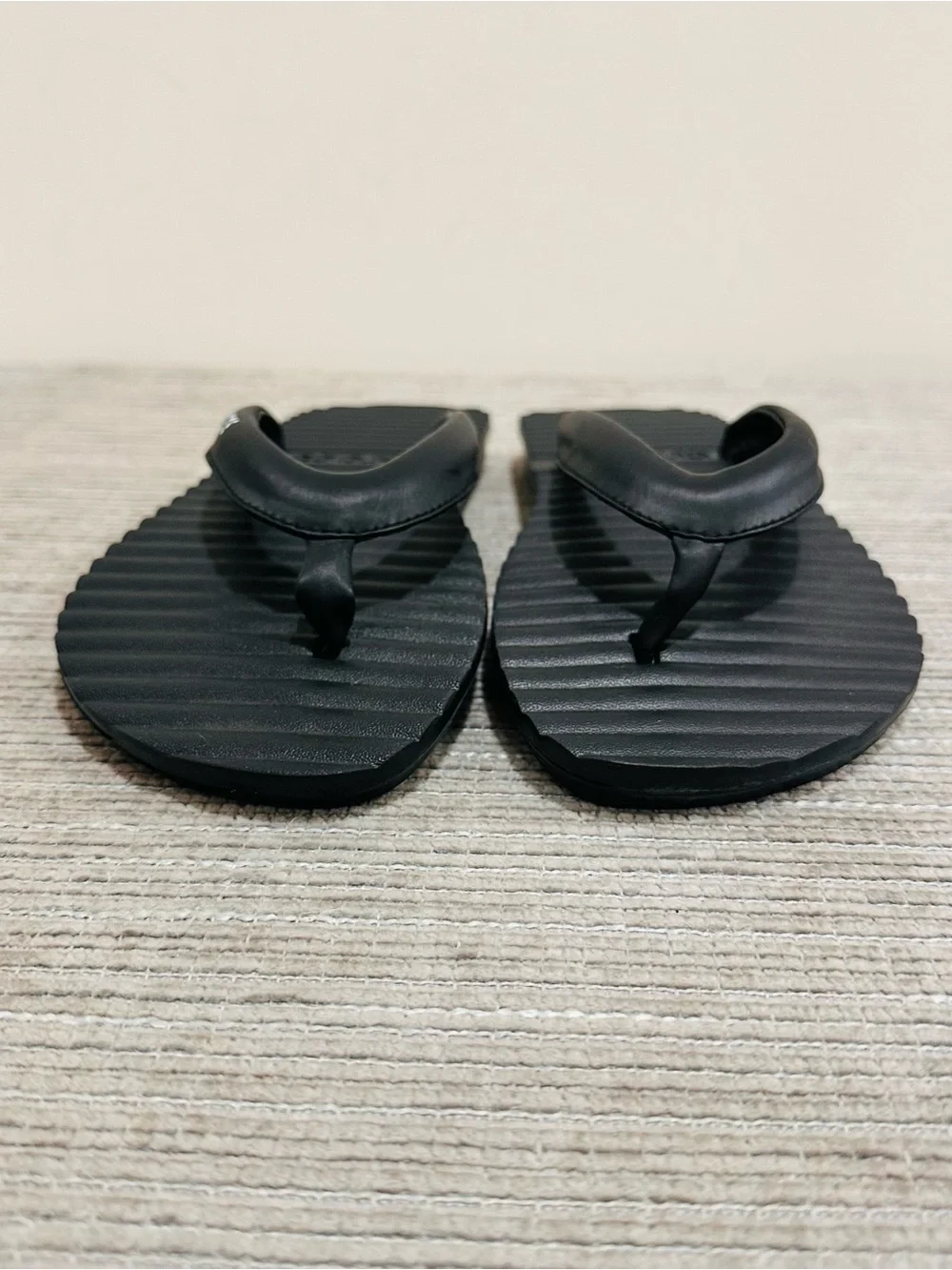 Crocs Sandals Womens 10 Flip Flops Black Slip On Open Toe Casual Comfort Fats